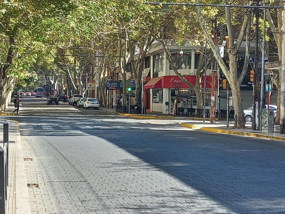 Mendoza 3 Dormitorios Con Balcones Y Alem Chic Monoambiente Y Mendoza Estudio Para 1 3 Apartamentos Zewnętrze zdjęcie