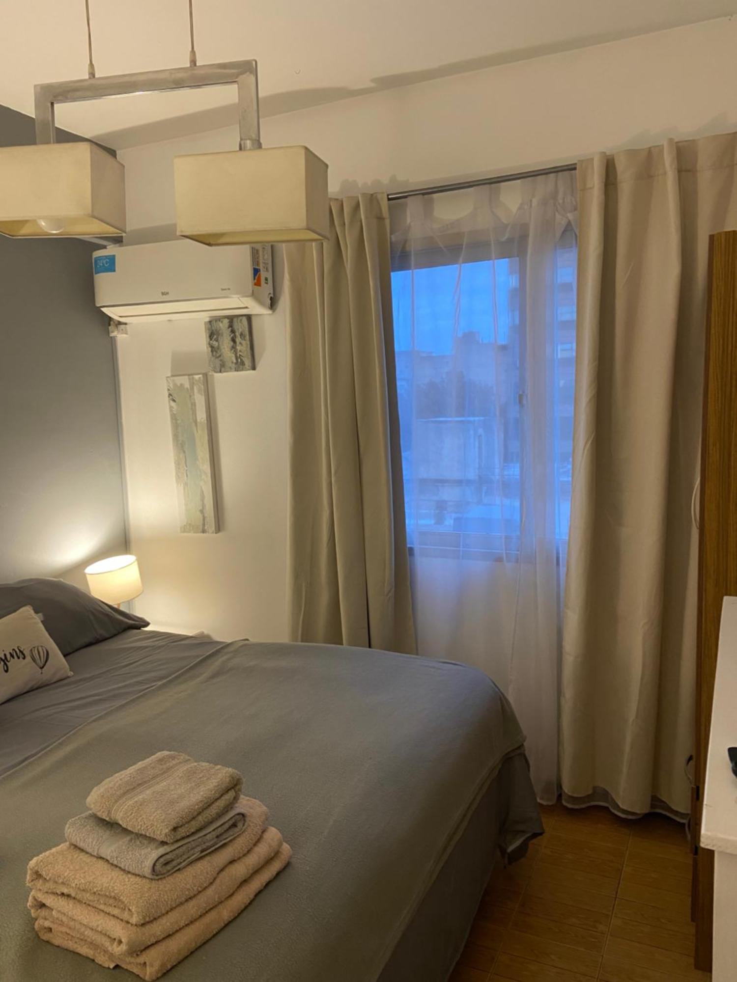 Mendoza 3 Dormitorios Con Balcones Y Alem Chic Monoambiente Y Mendoza Estudio Para 1 3 Apartamentos Zewnętrze zdjęcie